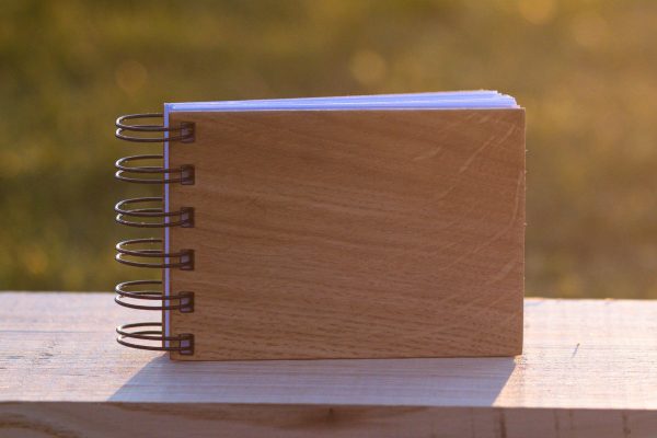 drevený zápisník